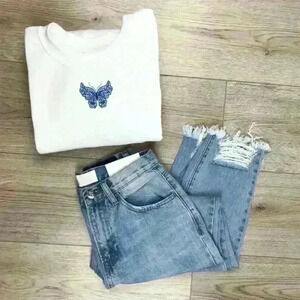 Butterfly Embroidered Crew Neck Sweatshirt Size XL